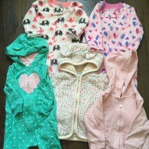 Bundle of sleepwear, overall and hoodies (6-9 mos)